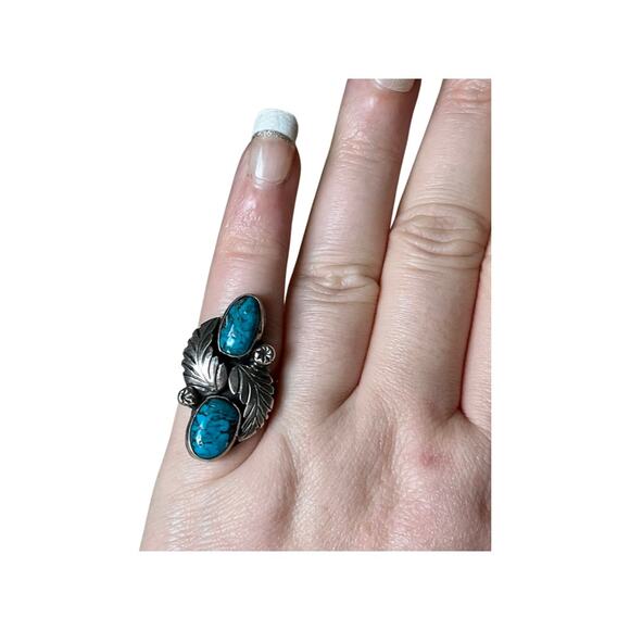 Vintage sterling silver two stone turquoise Native American ring size 5 - Picture 7 of 7